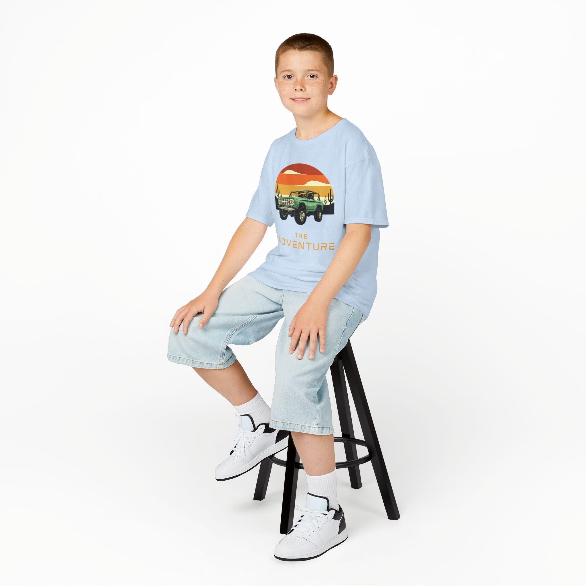 Vintage Jeep Adventure Sunset T-Shirt – Off-Road Explorer Tee